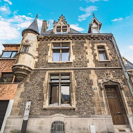 Tournelles Vue Cathedrale- Maison Climatisee Du Xvie Siecle Classee Apartment แร็งส์ ภายนอก รูปภาพ