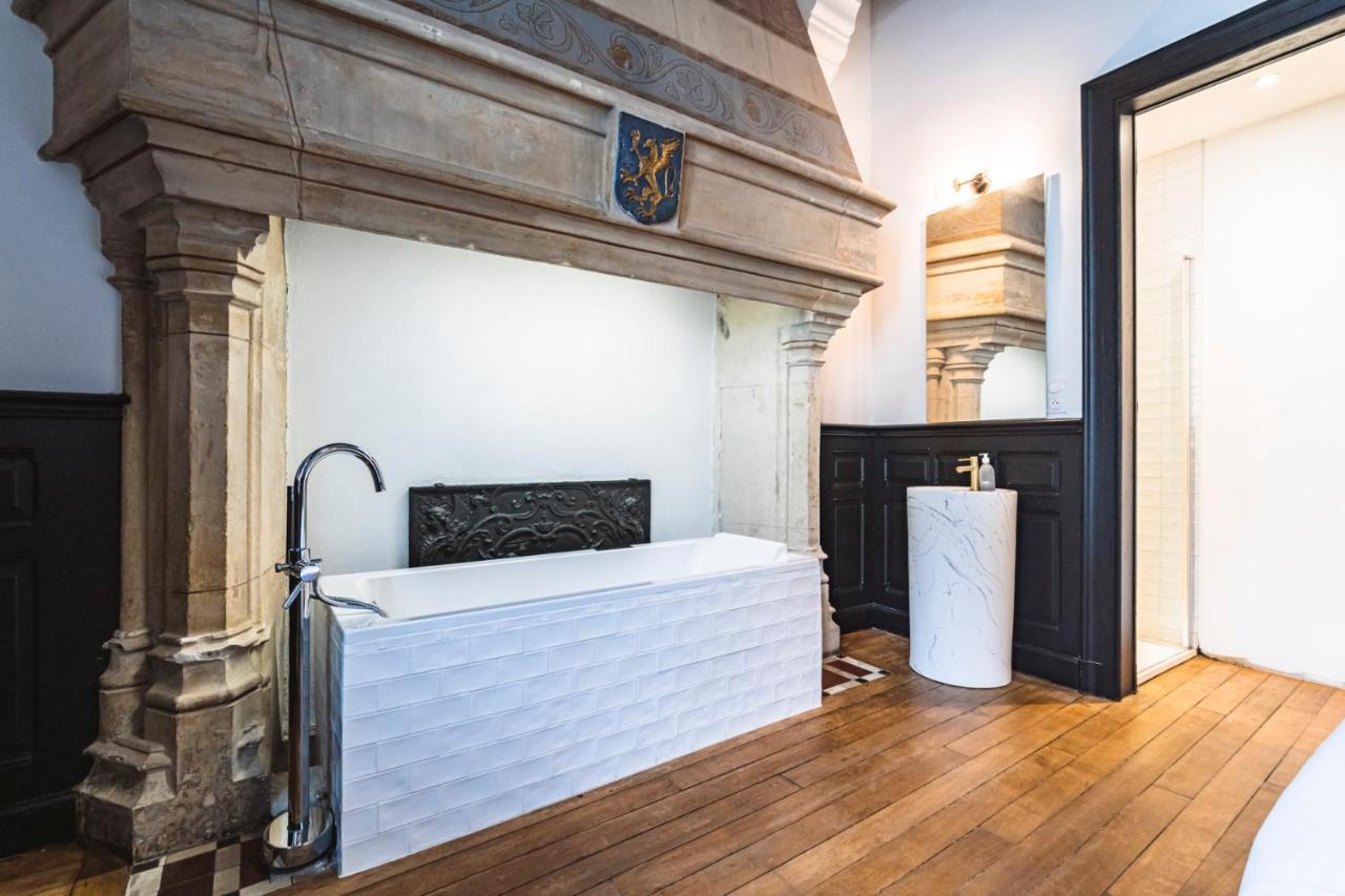 Tournelles Vue Cathedrale- Maison Climatisee Du Xvie Siecle Classee Apartment แร็งส์ ภายนอก รูปภาพ