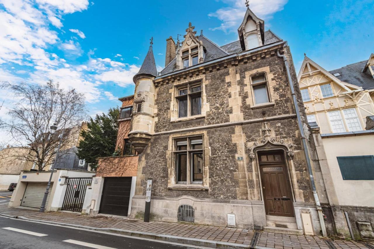 Tournelles Vue Cathedrale- Maison Climatisee Du Xvie Siecle Classee Apartment แร็งส์ ภายนอก รูปภาพ