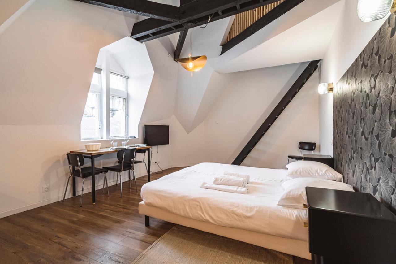 Tournelles Vue Cathedrale- Maison Climatisee Du Xvie Siecle Classee Apartment แร็งส์ ภายนอก รูปภาพ