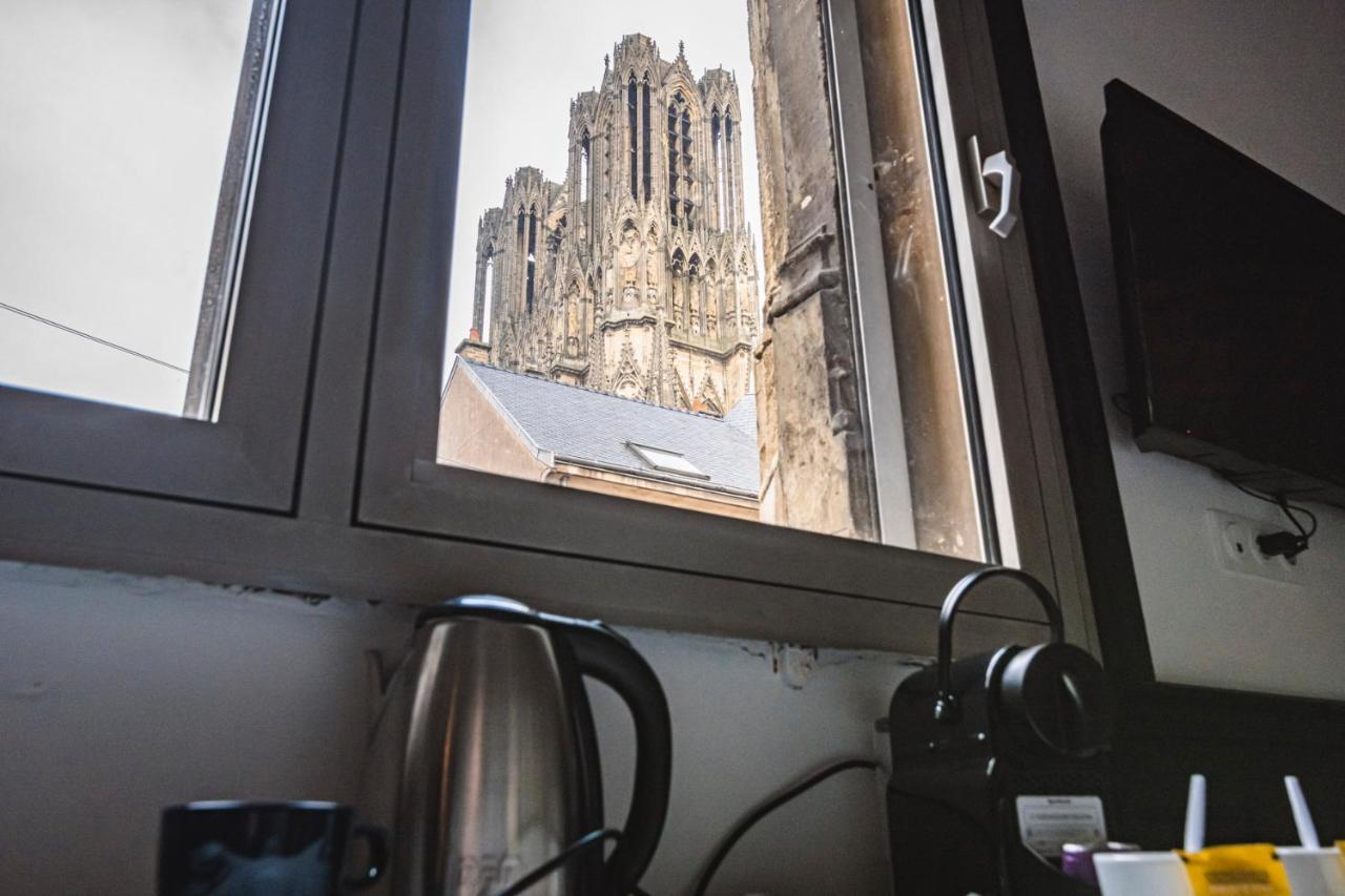 Tournelles Vue Cathedrale- Maison Climatisee Du Xvie Siecle Classee Apartment แร็งส์ ภายนอก รูปภาพ